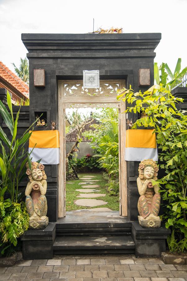 Secret Bunutan Ubud Villa ภายนอก รูปภาพ
